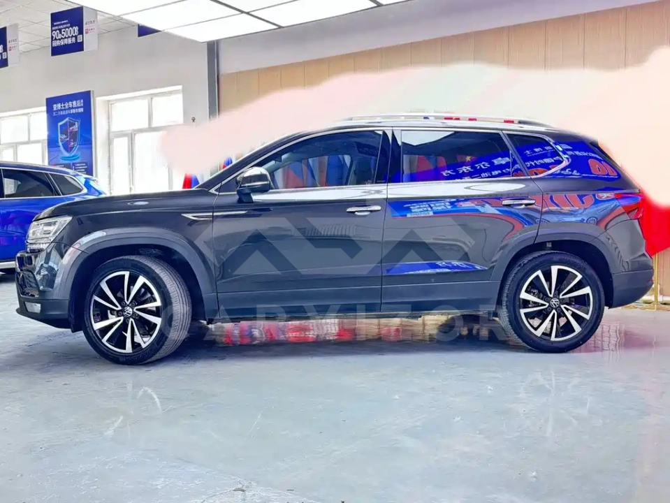 Volkswagen Tharu