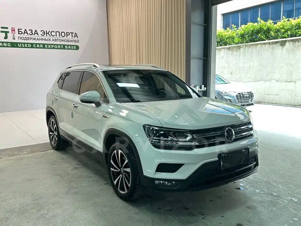 Volkswagen Tharu