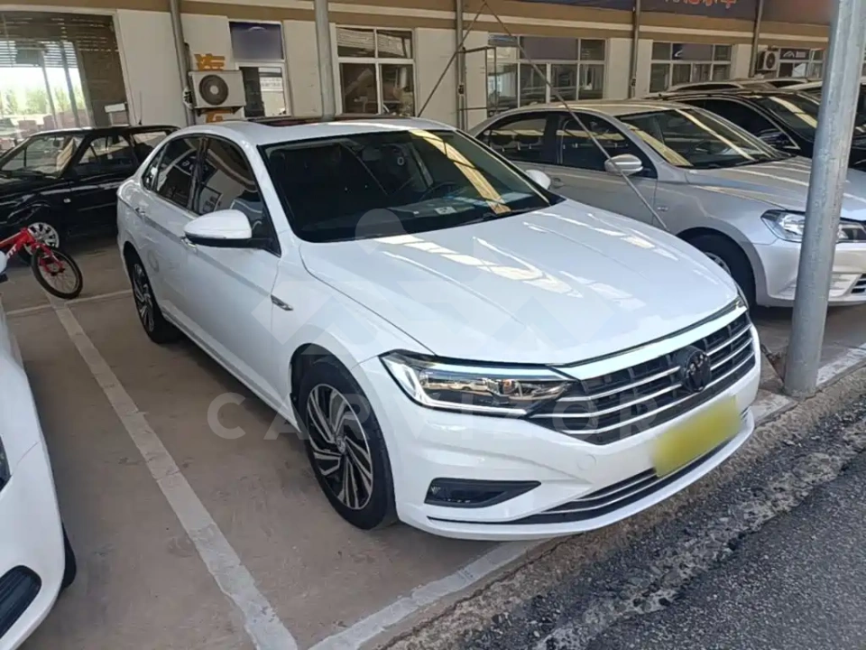 Volkswagen Sagitar