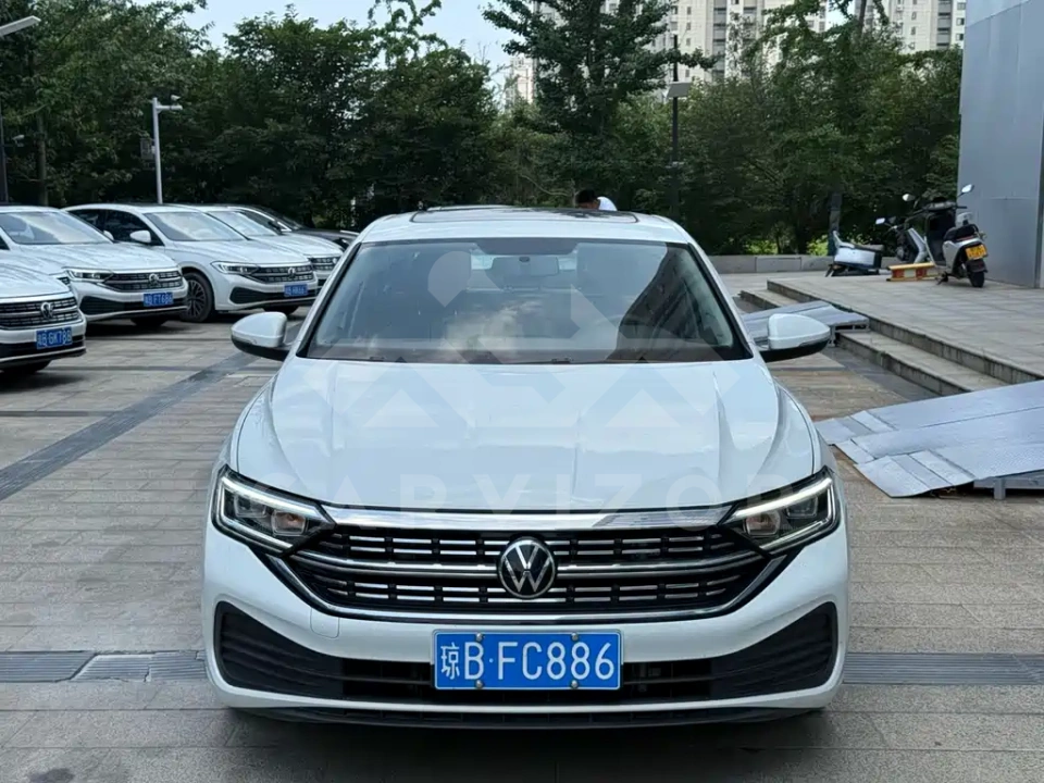Volkswagen Sagitar