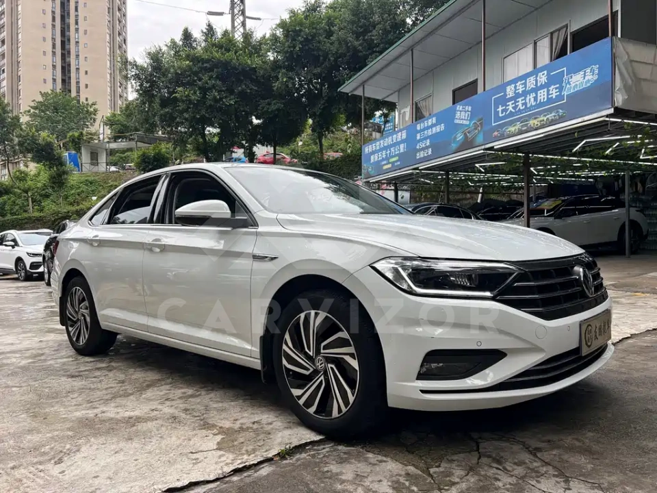Volkswagen Sagitar