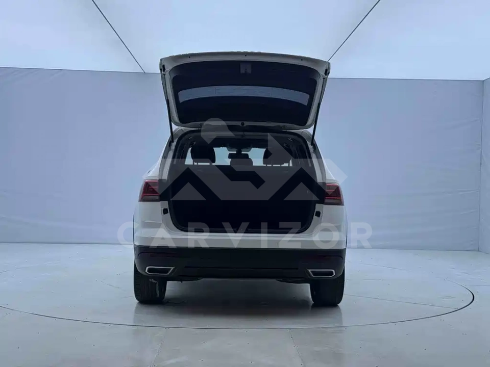 Volkswagen Tharu