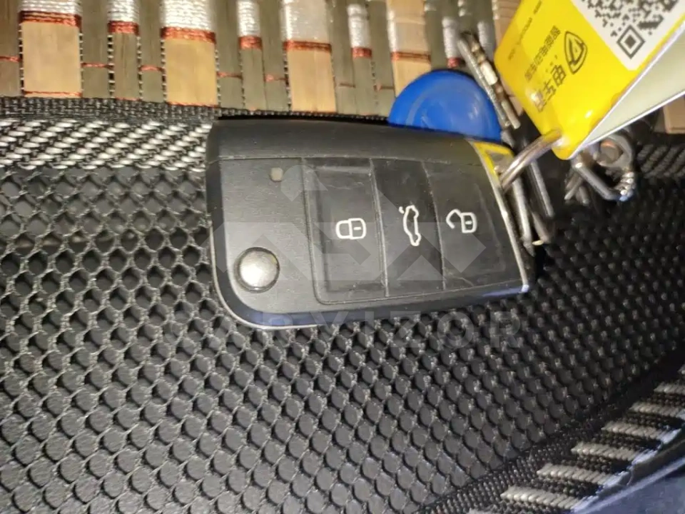 Volkswagen Tharu