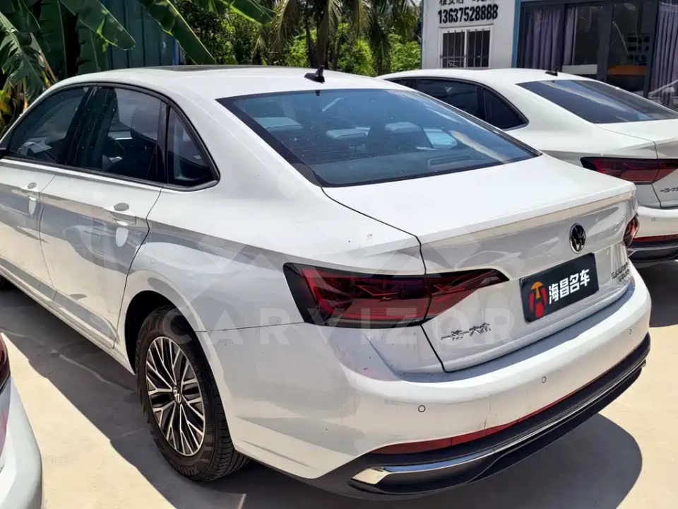 Volkswagen Sagitar