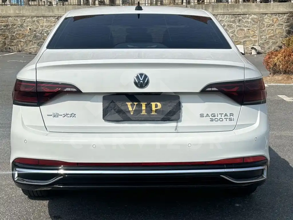 Volkswagen Sagitar