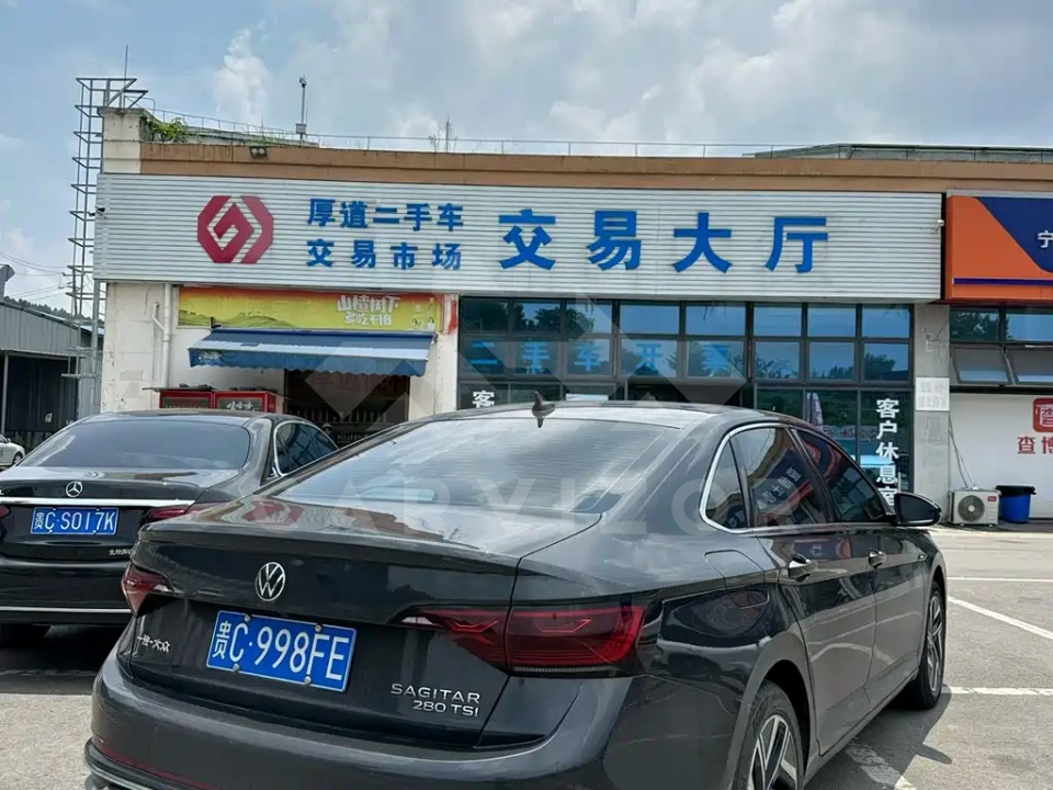 Volkswagen Sagitar