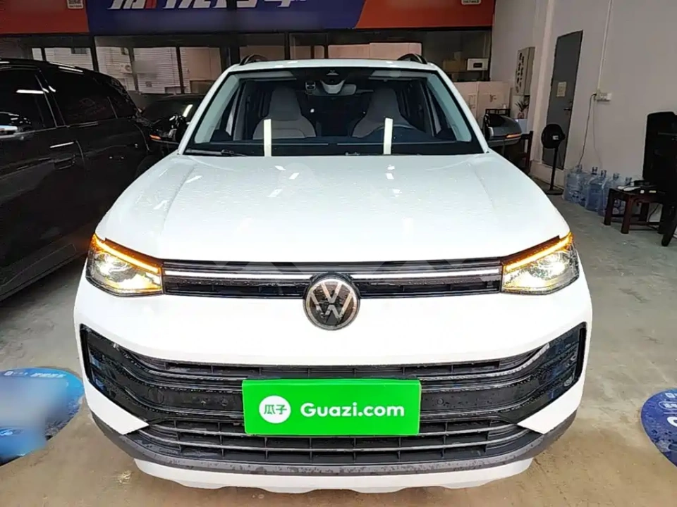 Volkswagen Tharu