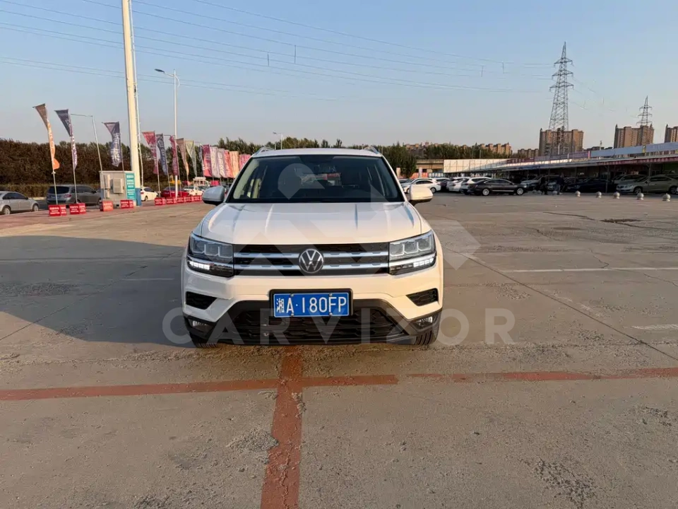 Volkswagen Tharu