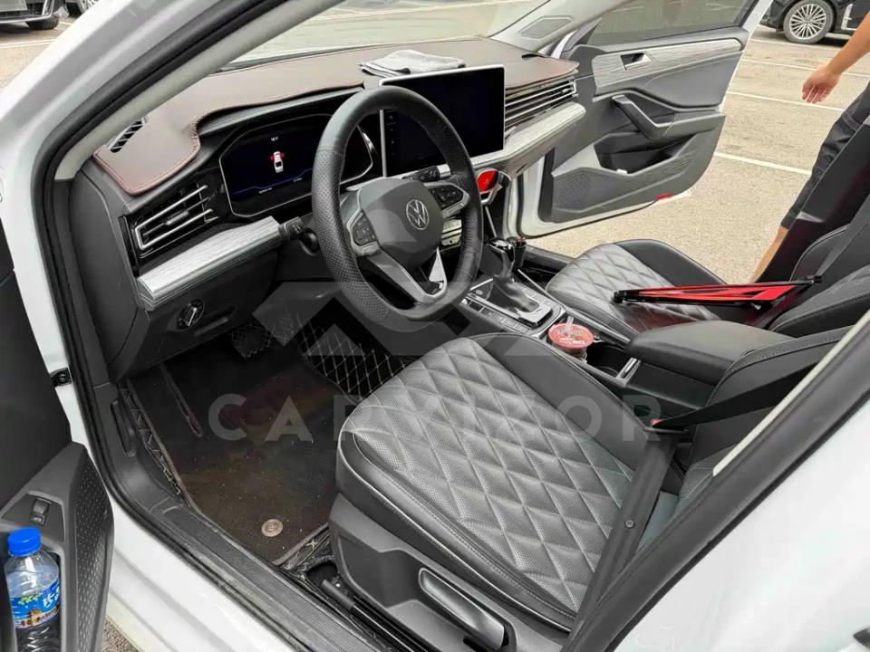 Volkswagen Sagitar