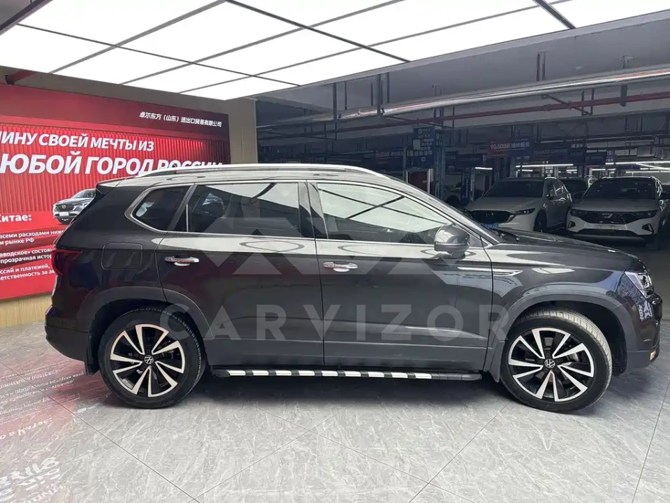 Volkswagen Tharu