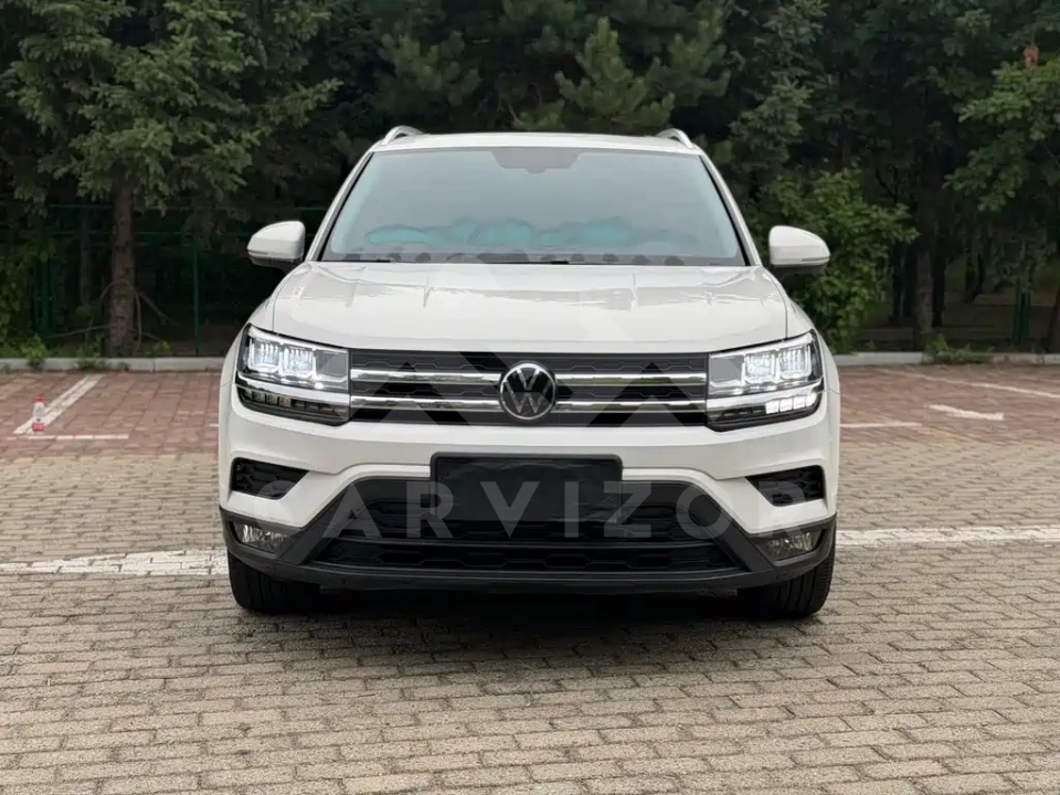 Volkswagen Tharu