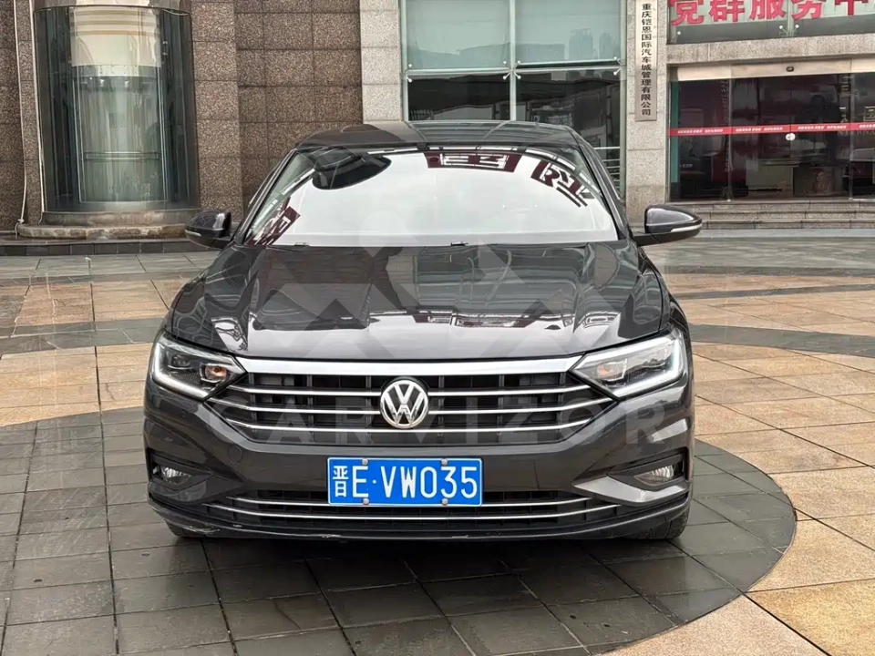Volkswagen Sagitar