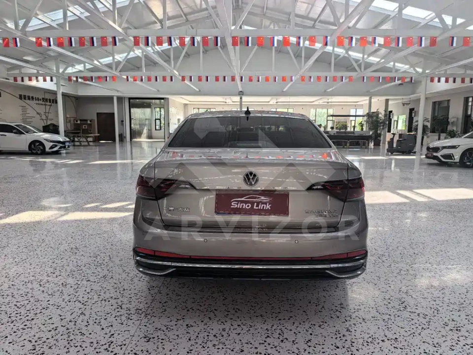 Volkswagen Sagitar