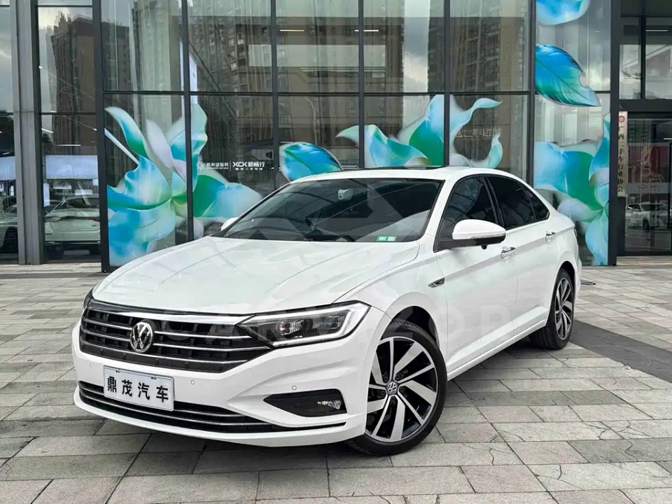 Volkswagen Sagitar
