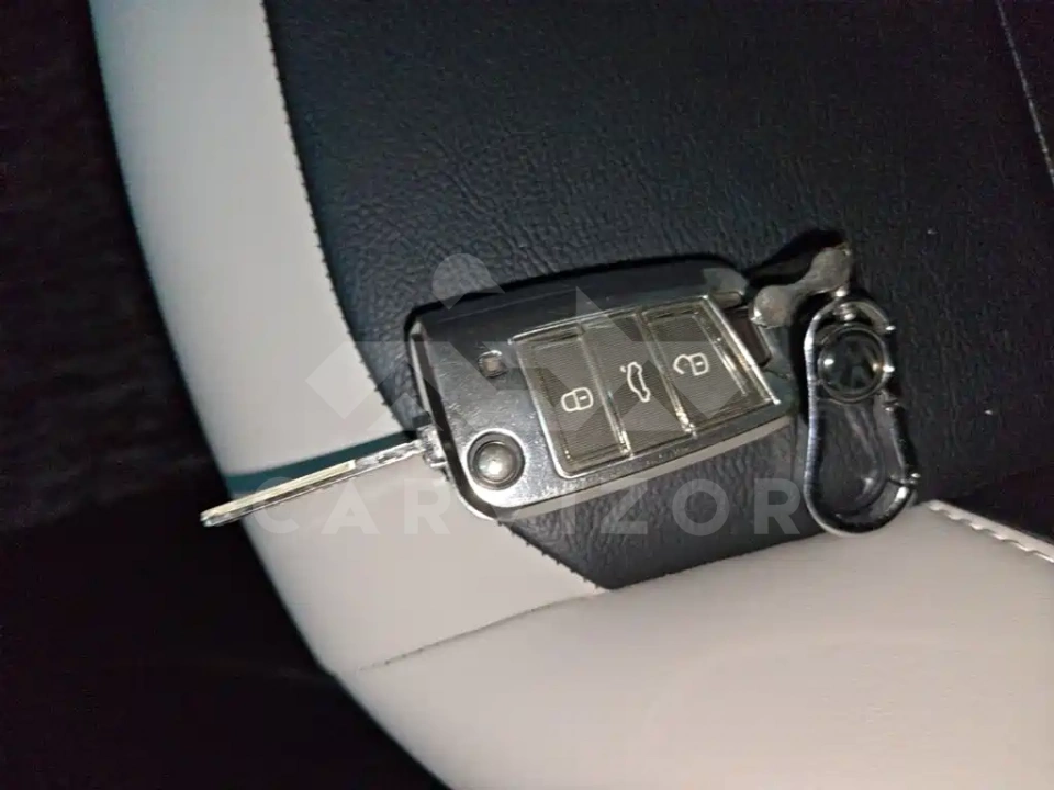 Volkswagen Tharu