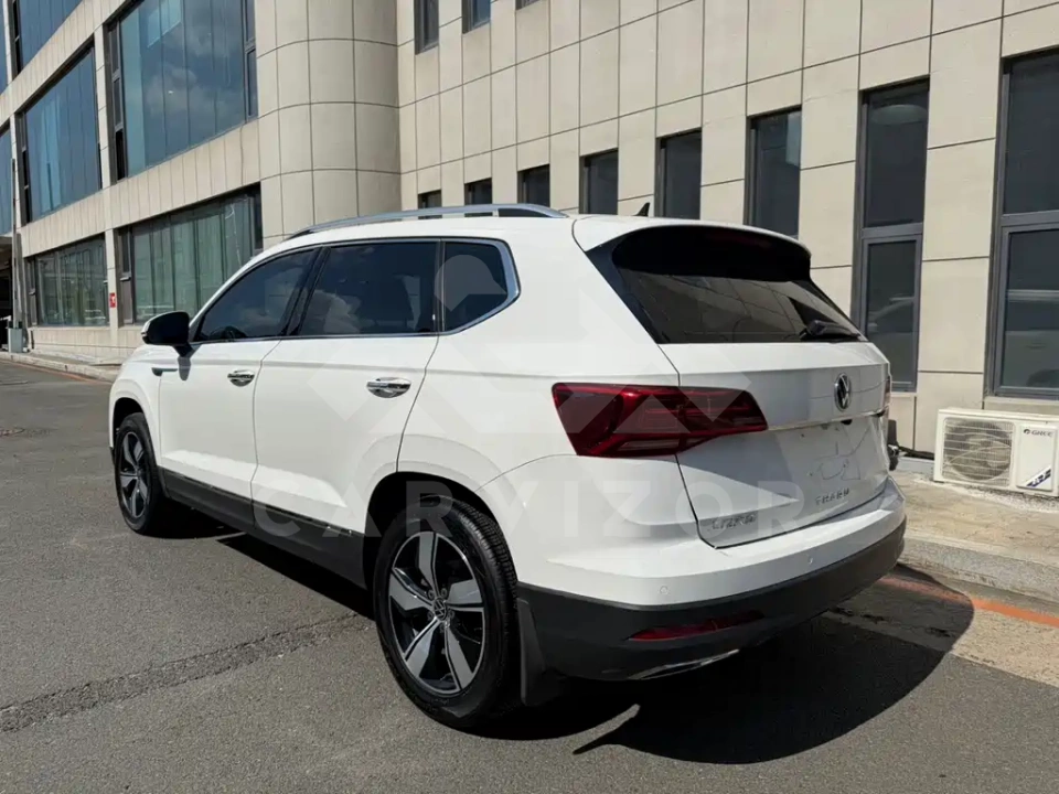 Volkswagen Tharu