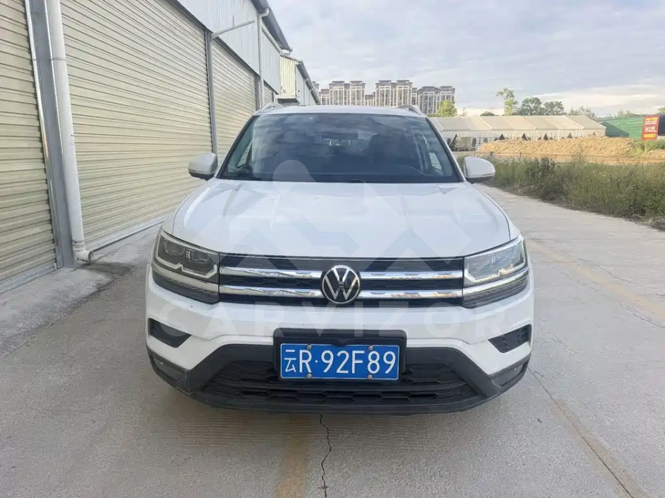 Volkswagen Tharu