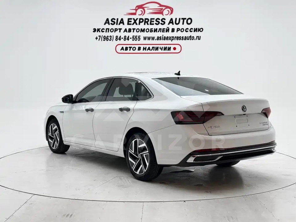 Volkswagen Sagitar