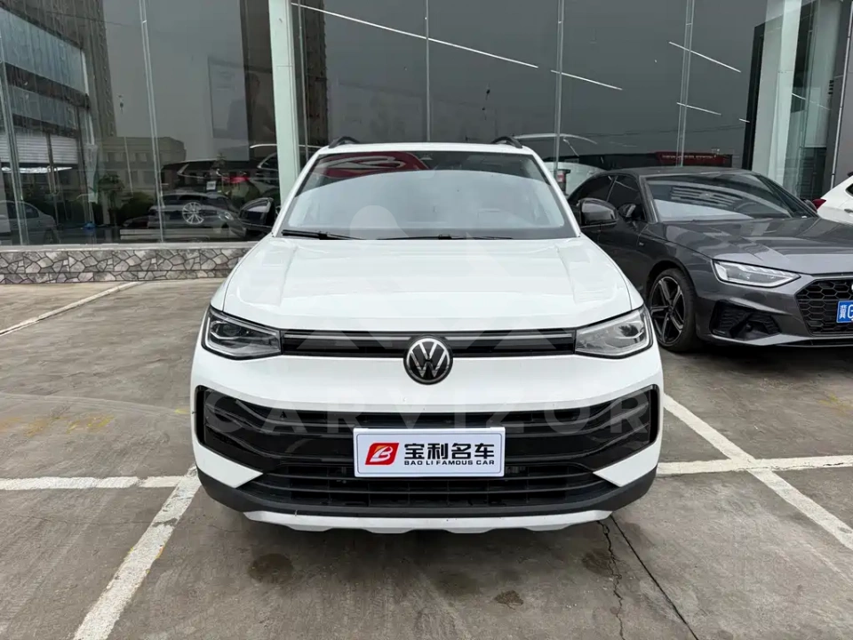 Volkswagen Tharu