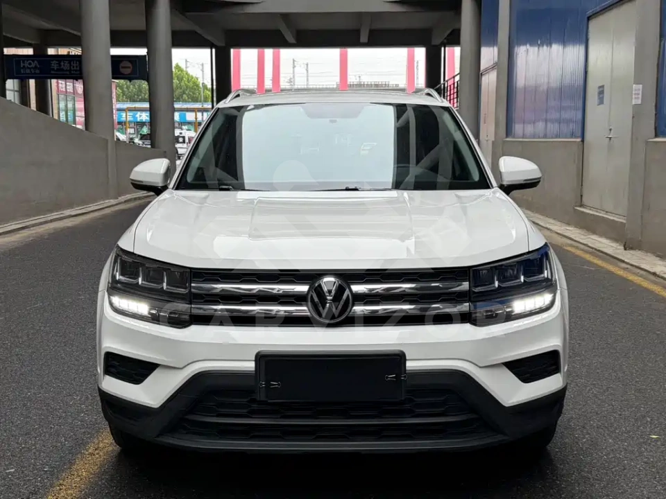 Volkswagen Tharu