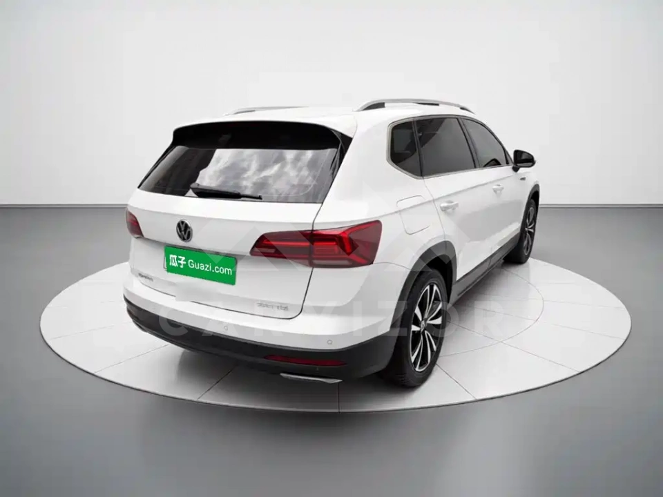 Volkswagen Tharu