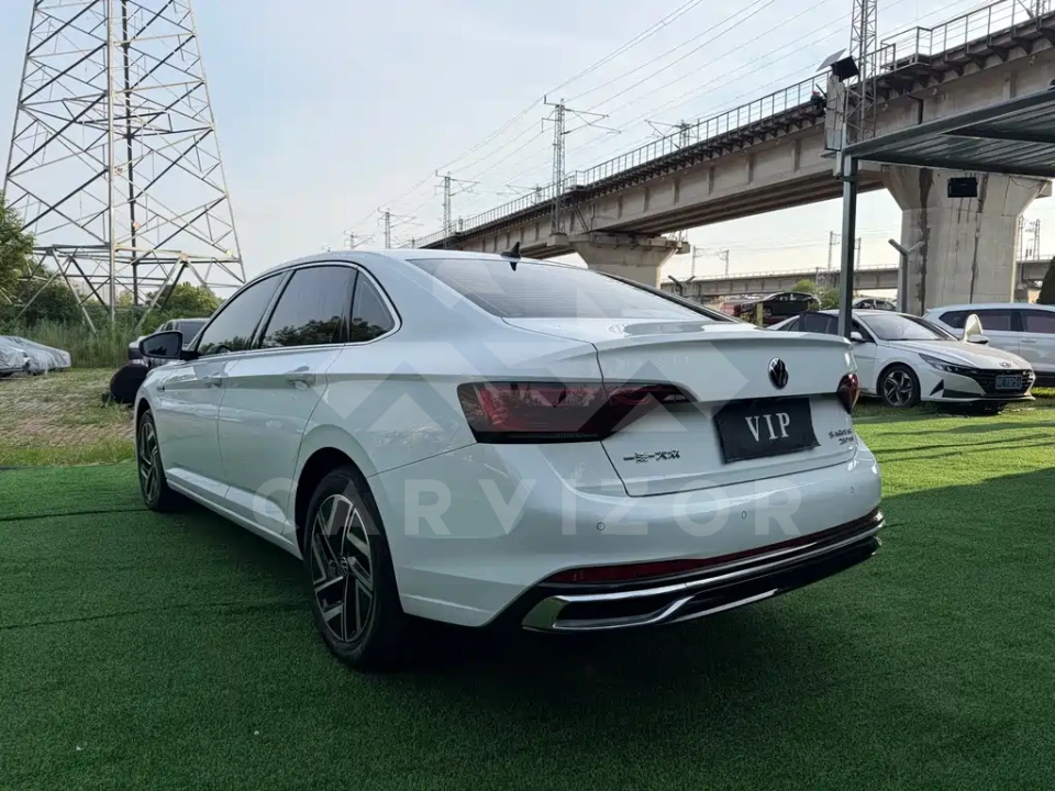 Volkswagen Sagitar