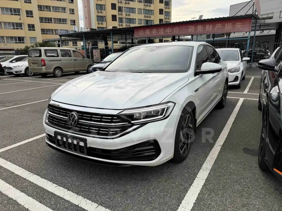 Volkswagen Sagitar