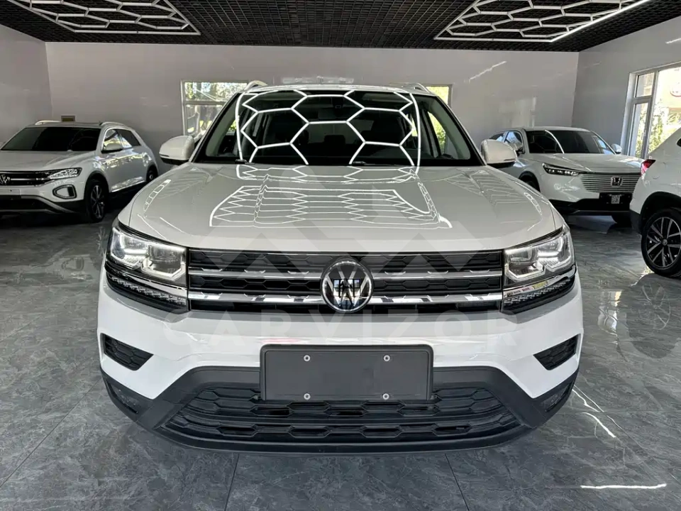 Volkswagen Tharu