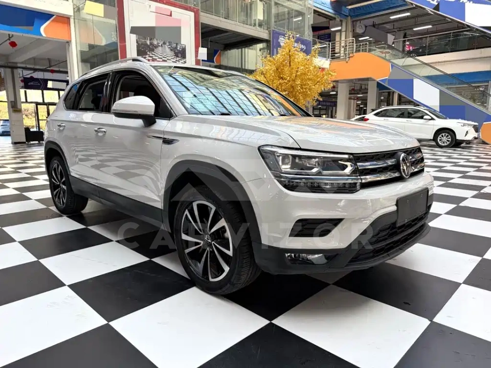 Volkswagen Tharu