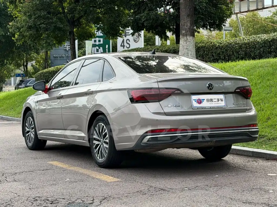 Volkswagen Sagitar