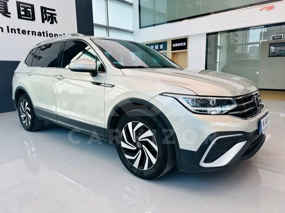 Volkswagen Tiguan L