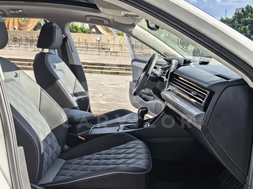 Volkswagen Sagitar