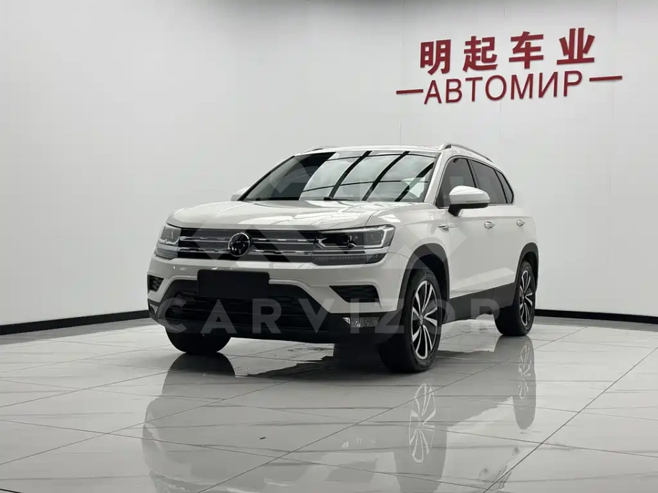 Volkswagen Tharu