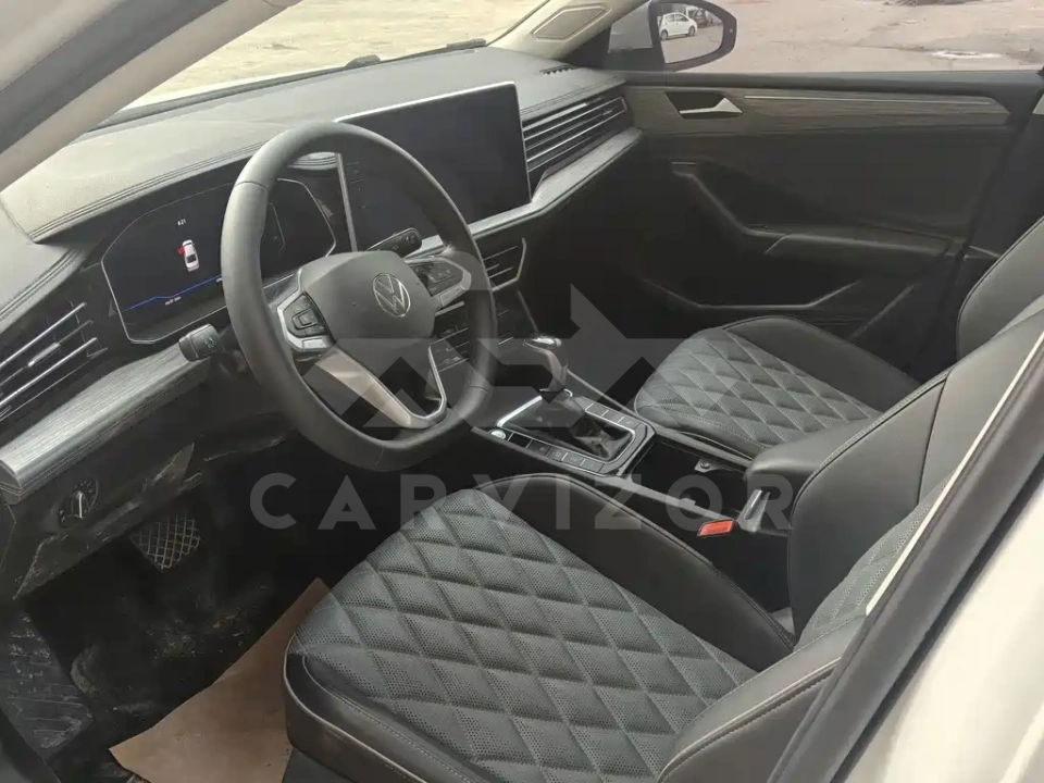 Volkswagen Sagitar