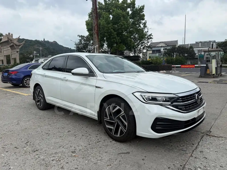 Volkswagen Sagitar