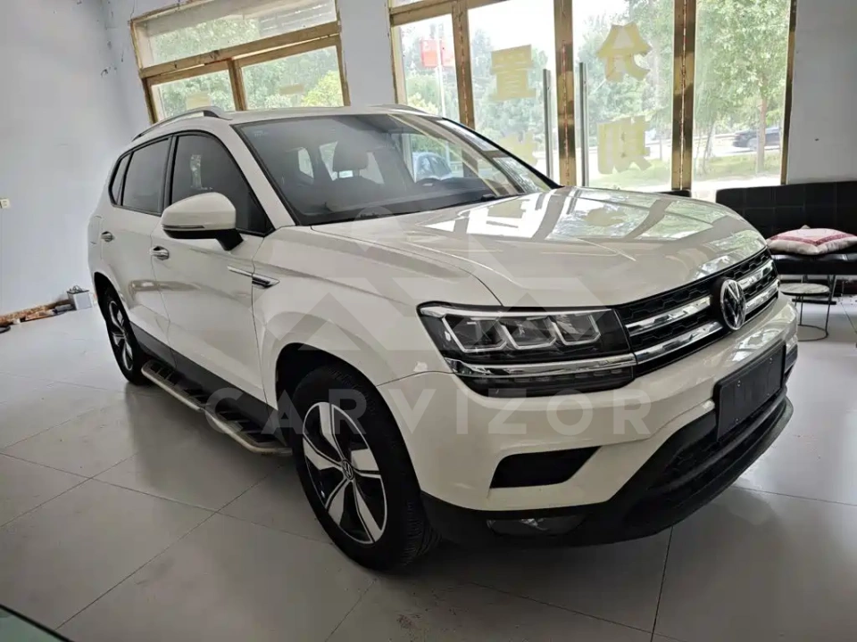 Volkswagen Tharu