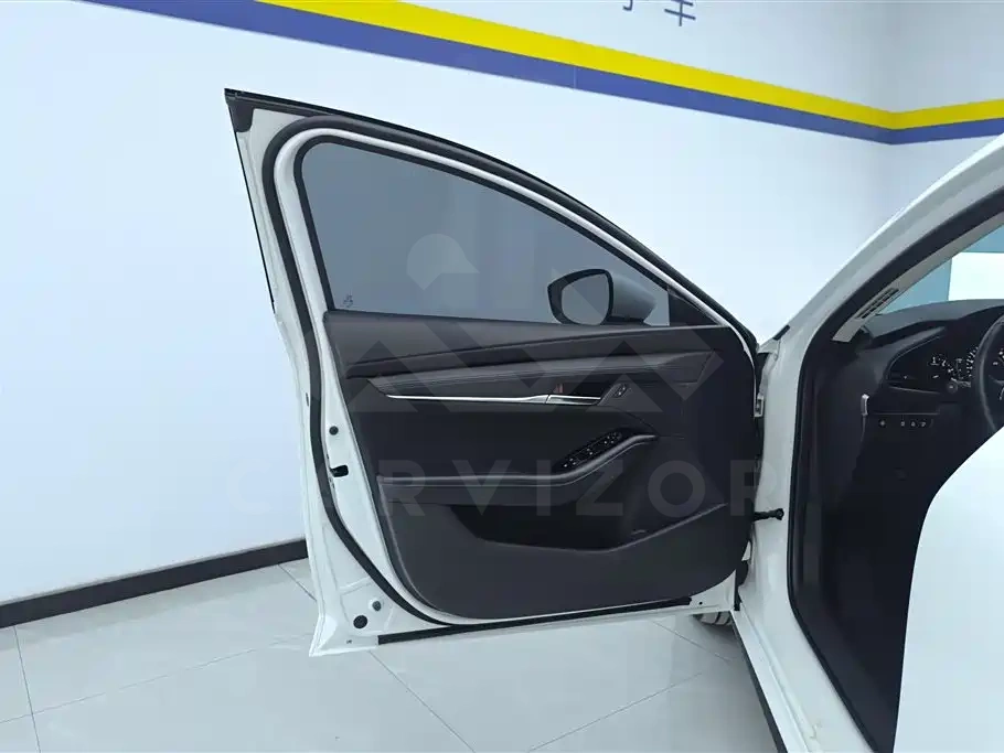 Mazda 3 Axela