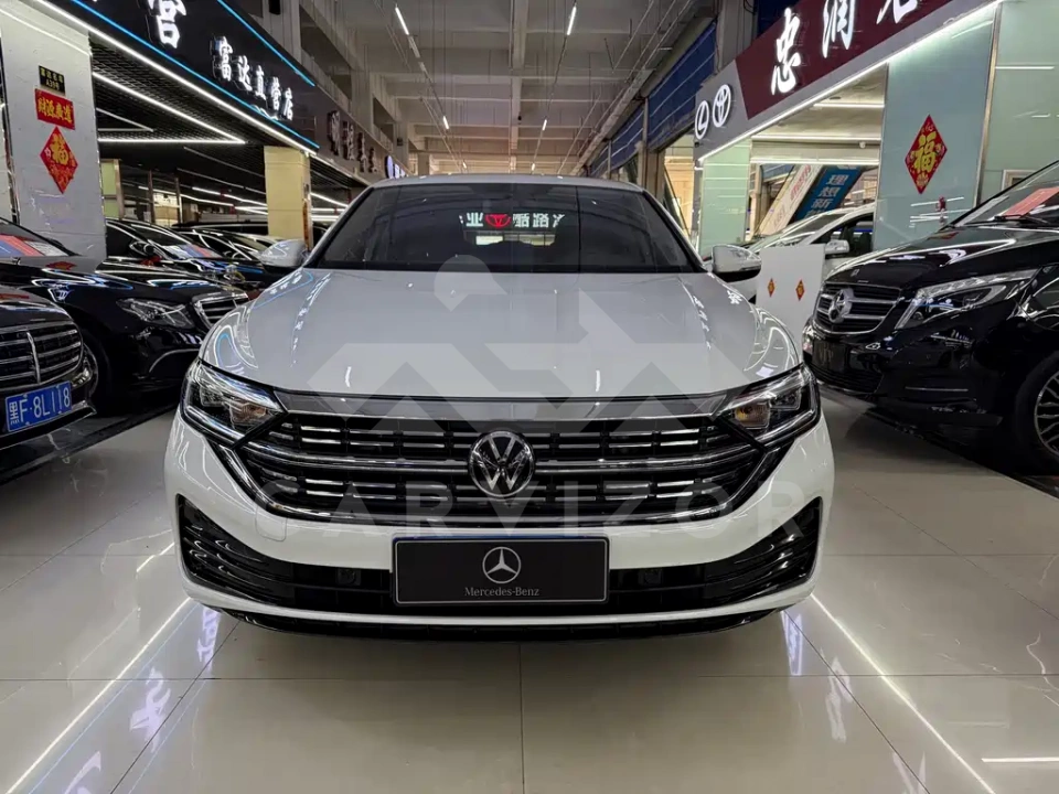 Volkswagen Sagitar