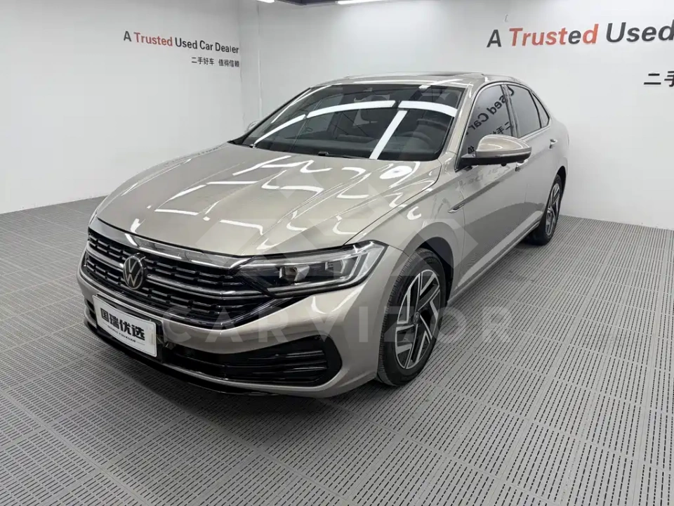 Volkswagen Sagitar