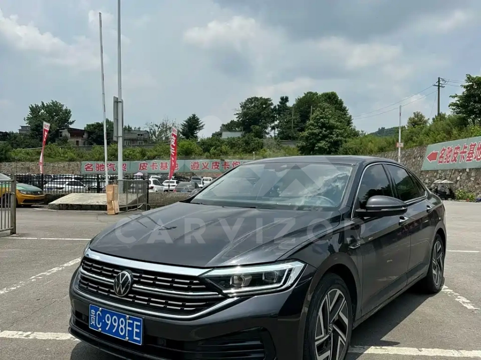 Volkswagen Sagitar