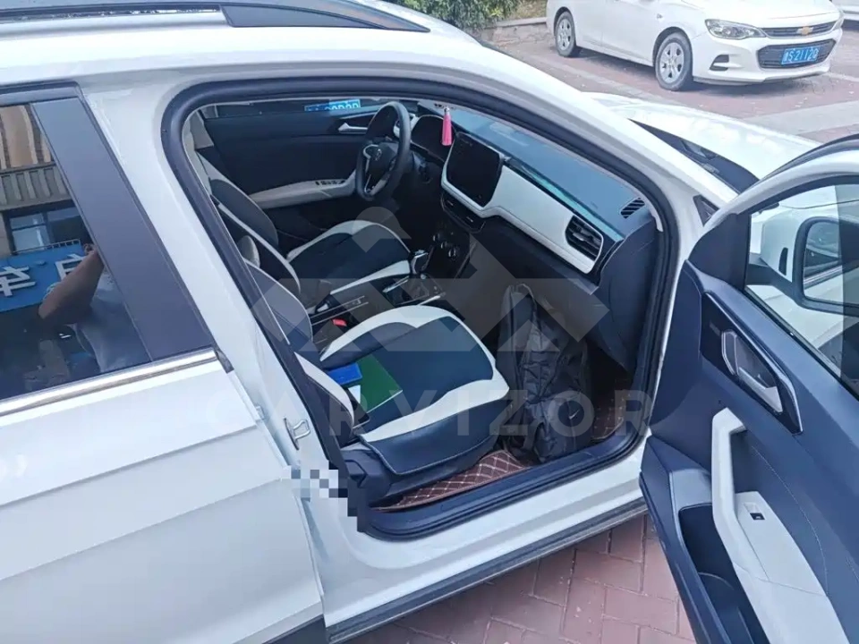 Volkswagen Tharu