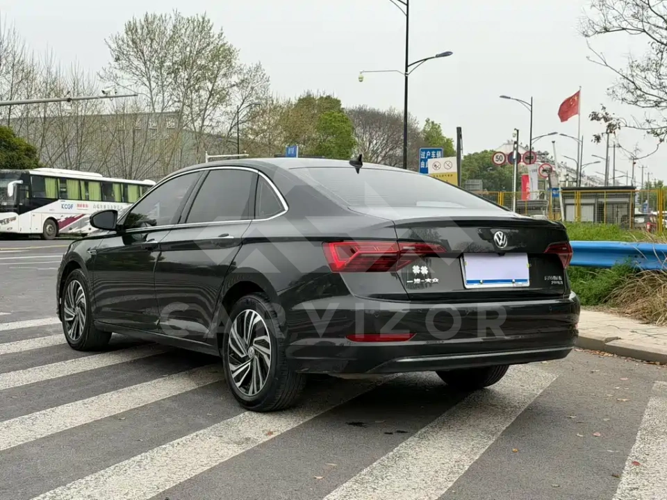 Volkswagen Sagitar