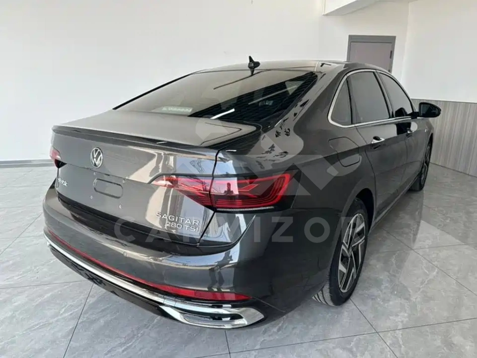 Volkswagen Sagitar