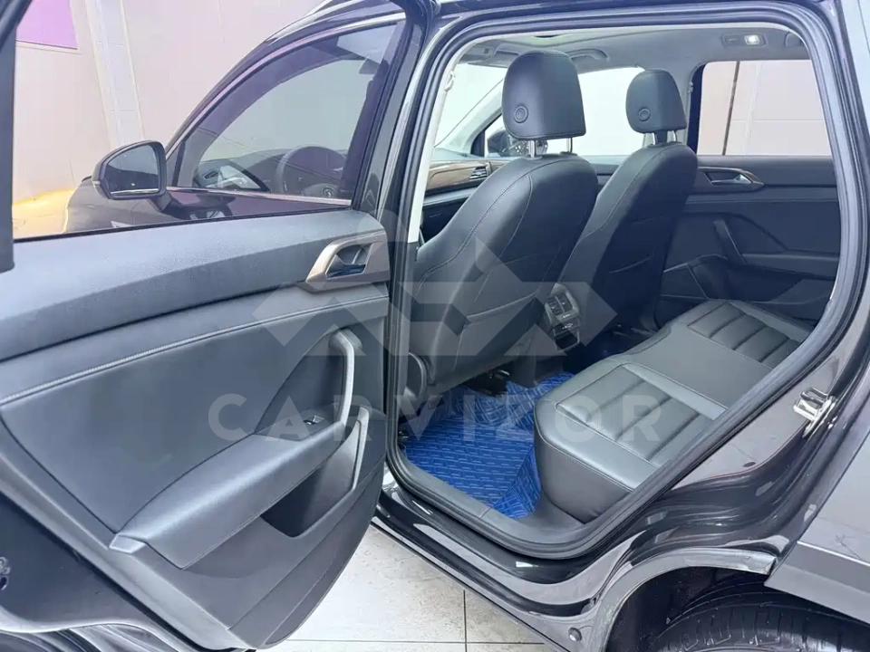Volkswagen Tharu
