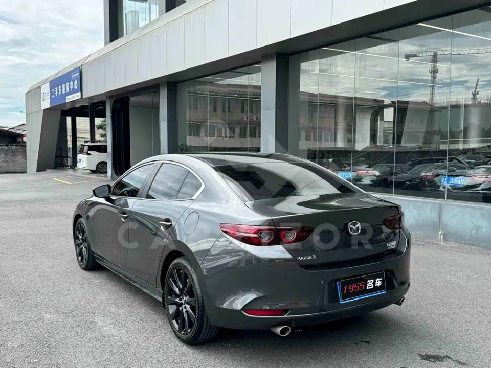 Mazda 3 Axela