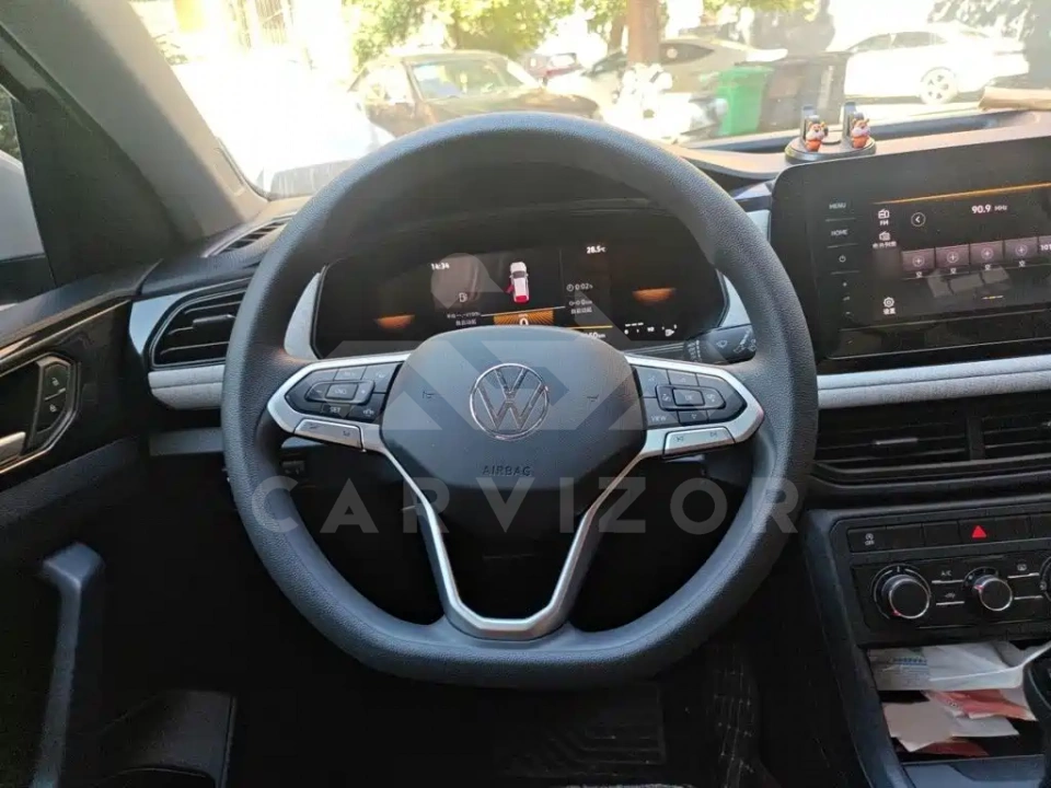 Volkswagen Tharu