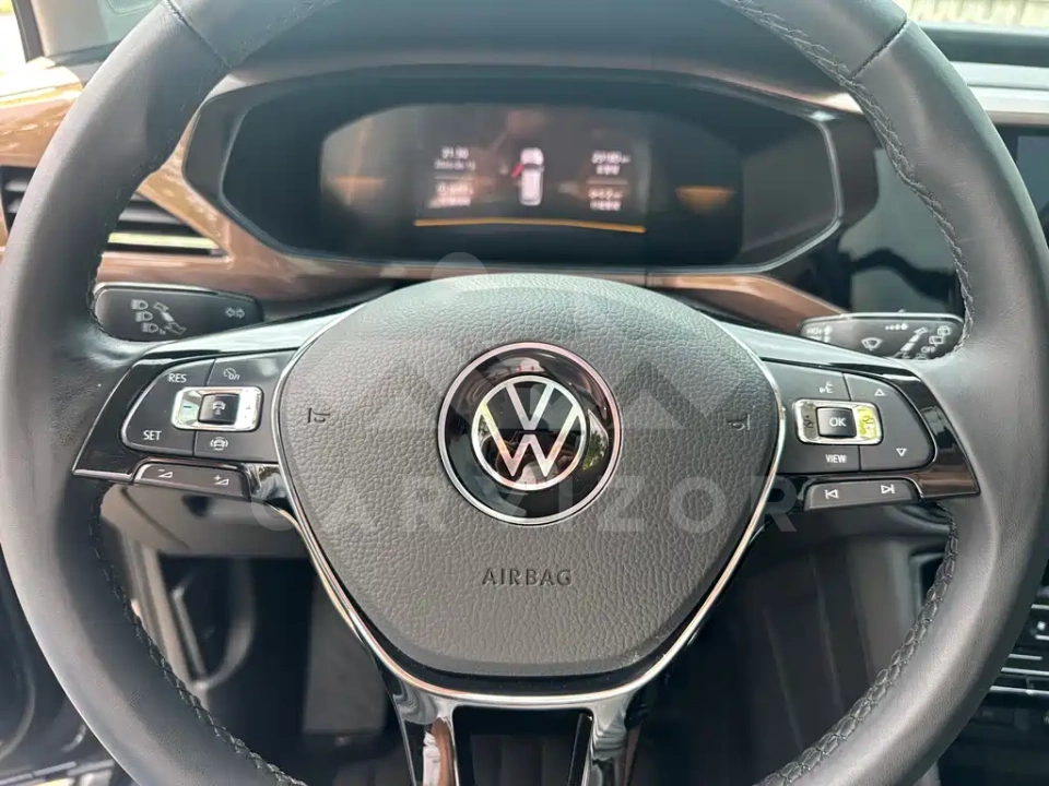 Volkswagen Tharu