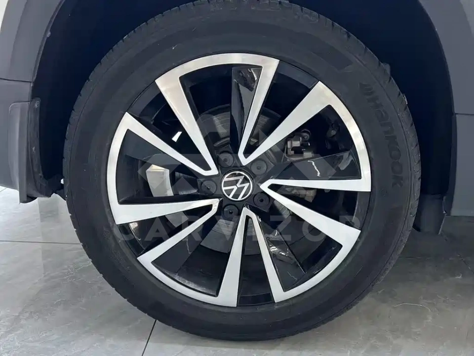 Volkswagen Tharu
