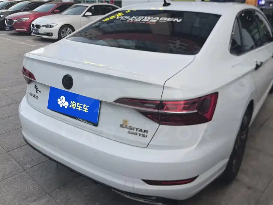 Volkswagen Sagitar