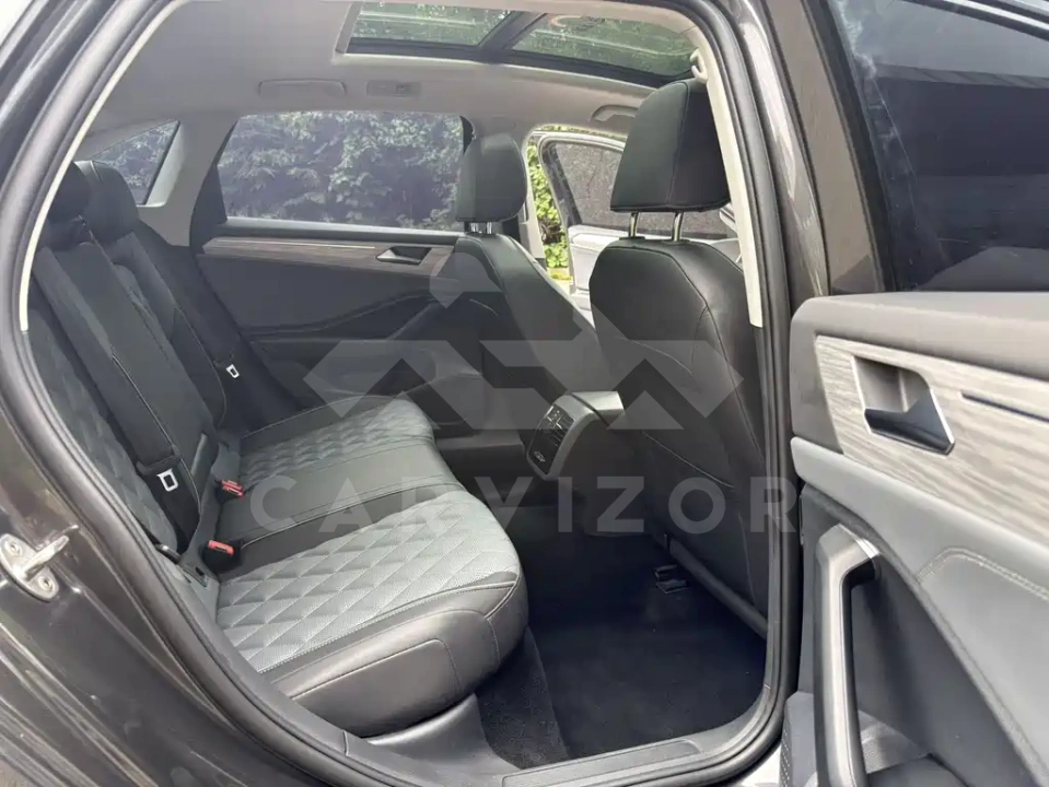 Volkswagen Sagitar